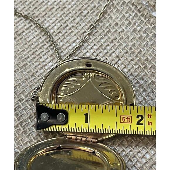 Vtg 1928 Brand Gold Tone Photo Filigree Rose Locket Necklace Pendant Chain 26in - Picture 7 of 12
